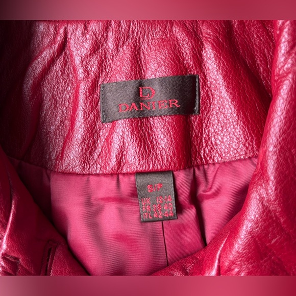 90s Vintage Cherry Red Leather Oversized Flattering Boxy Fit Button Front Jacket - Picture 15 of 16